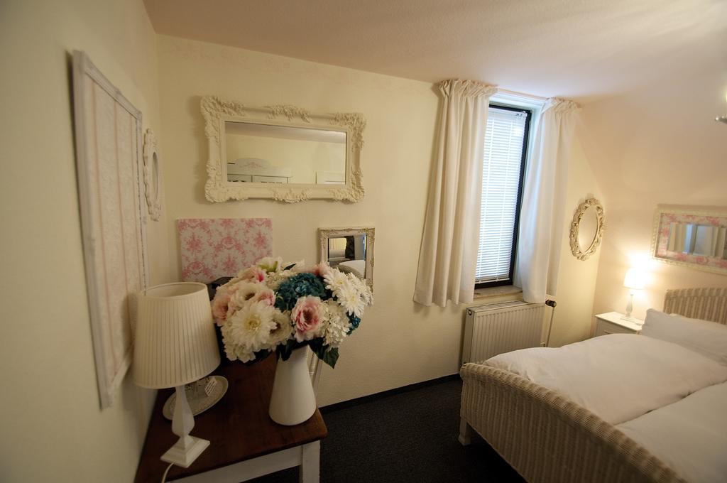 Landhaus Hamm The Unique Boutique Hotel دوسلدورف الغرفة الصورة